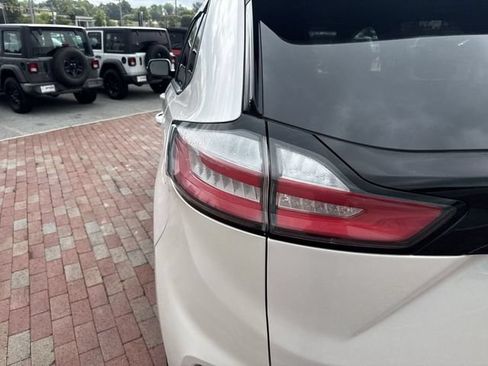Used 2019 Ford Edge ST w/ Cold Weather Package AWD/4WD image 10