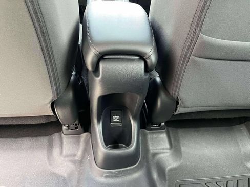 Used 2021 Honda HR-V LX image 14