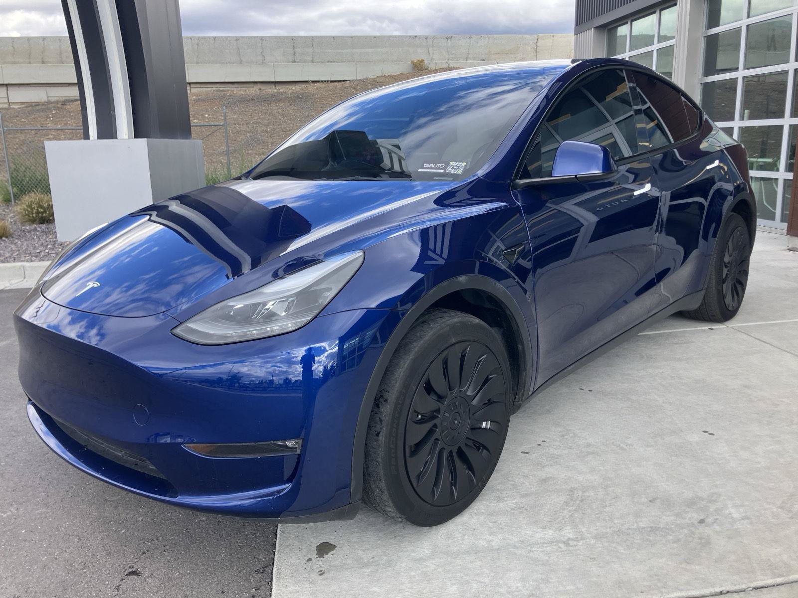 Used 2023 Tesla Model Y Long Range AWD/4WD image 4