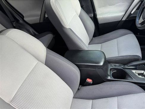 Used 2014 Toyota RAV4 XLE AWD/4WD image 19