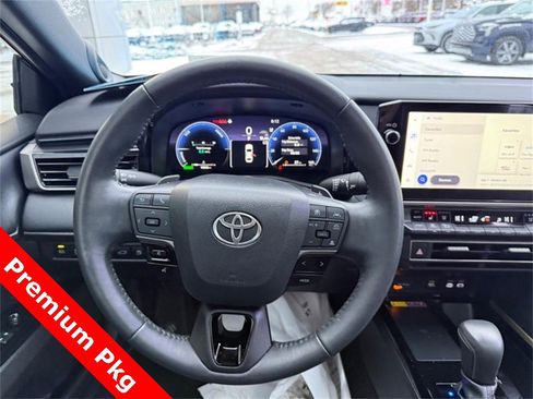 Used 2025 Toyota Camry XSE image 14