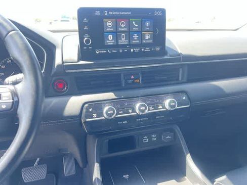 Used 2025 Honda Pilot Touring image 18