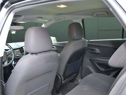 Used 2019 Chevrolet Trax LS image 20