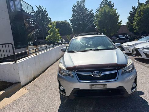 Used 2016 Subaru Crosstrek Hybrid AWD/4WD image 4
