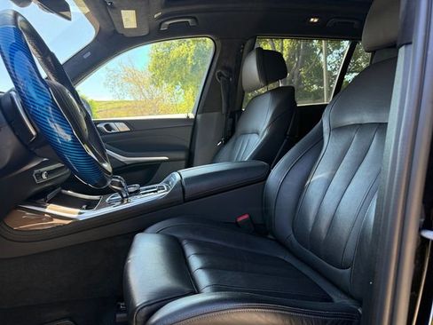 Used 2020 BMW X7 xDrive50i image 25