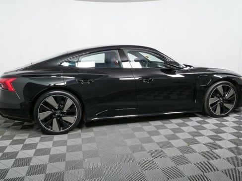 Used 2023 Audi e-tron GT Prestige image 2