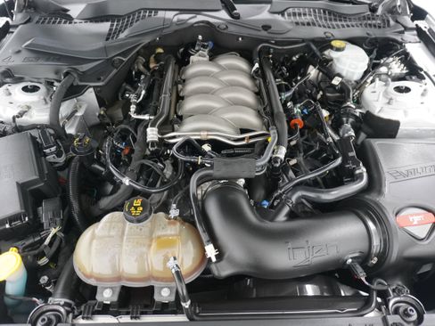 Used 2019 Ford Mustang GT RWD image 29
