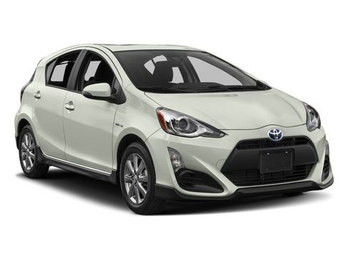 Used 2017 Toyota Prius C One FWD image 6