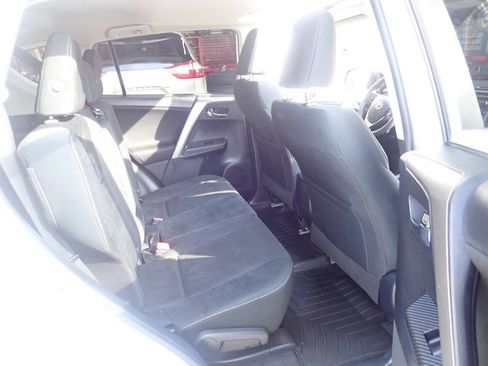 Used 2015 Toyota RAV4 XLE AWD/4WD image 26