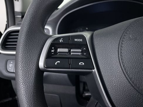 Used 2019 Kia Sorento LX image 25