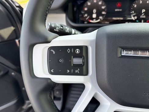 New 2025 Land Rover Defender 90 X-Dynamic SE image 15