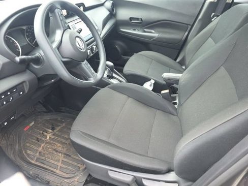 Used 2025 Nissan Kicks Play S FWD image 10