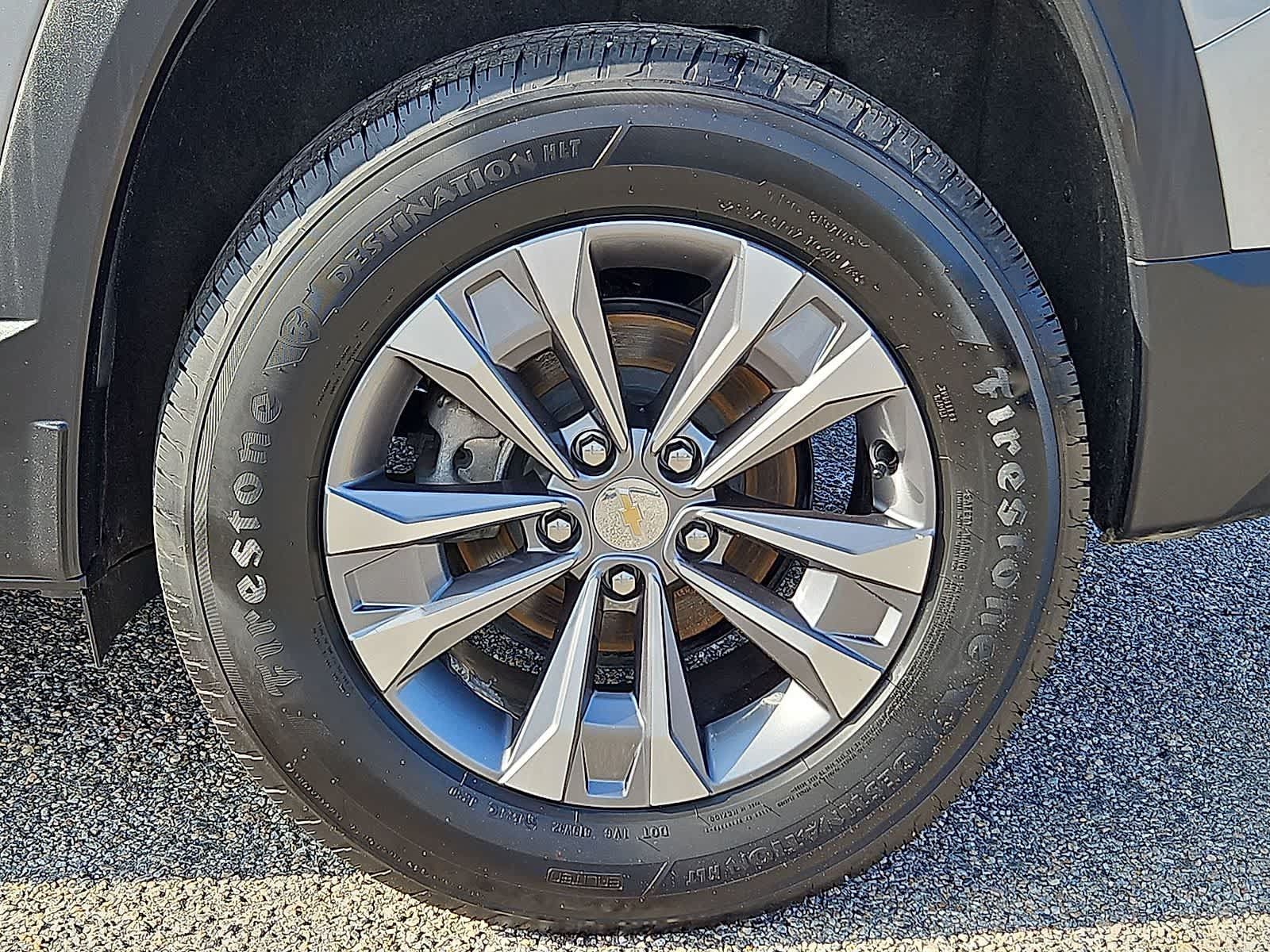 Certified 2025 Chevrolet Equinox LT FWD image 38