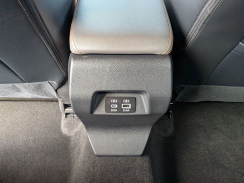 Certified 2025 Subaru Crosstrek 2.5i Limited w/ Crosstrek Mirror Package image 27