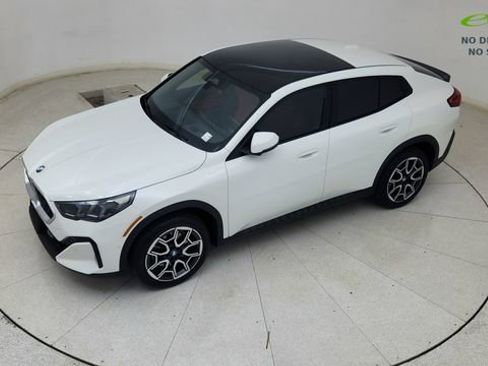 Used 2025 BMW X2 xDrive28i AWD/4WD image 79