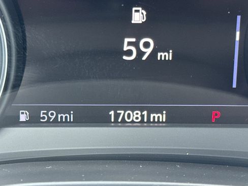 Used 2024 Cadillac XT6 Premium Luxury w/ Technology Package FWD image 32