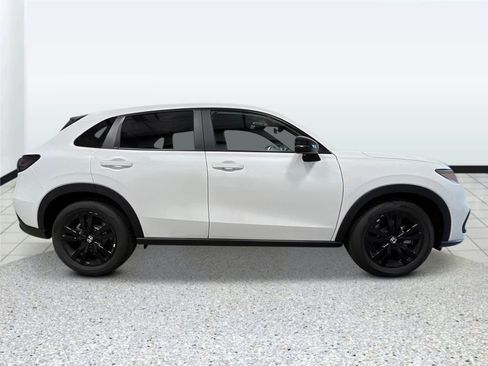 New 2027 Honda HR-V Sport image 2
