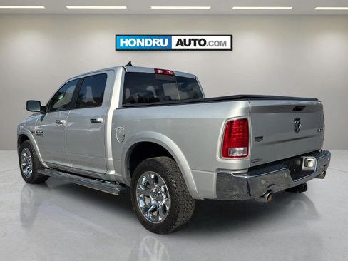 Used 2017 RAM 1500 Laramie w/ Convenience Group AWD/4WD image 3