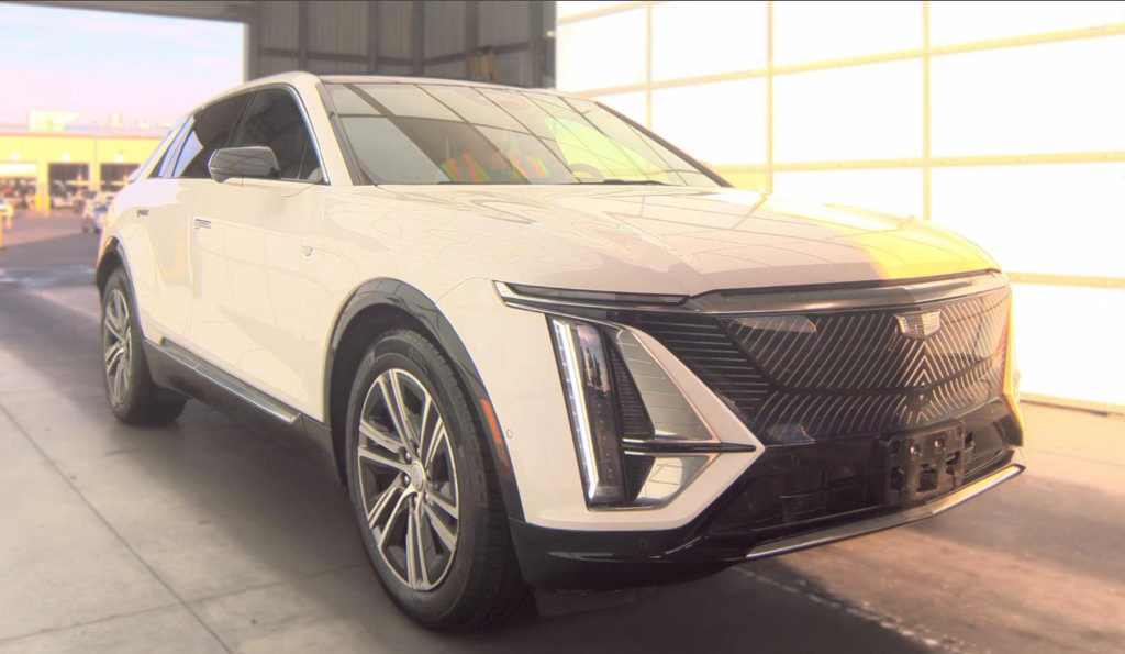 Used 2024 Cadillac Lyriq Luxury RWD image 4