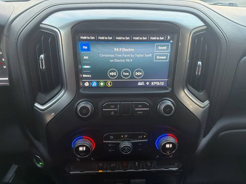 Used 2022 Chevrolet Silverado 1500 RST image 26