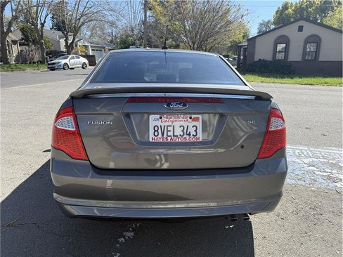 Used 2012 Ford Fusion SE image 4