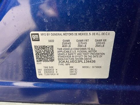 Used 2023 GMC Terrain SLT w/ LPO, Floor Liner Package image 27