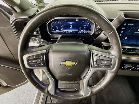 Used 2023 Chevrolet Silverado 1500 LT w/ Z71 Off-Road Package AWD/4WD image 13