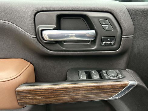 Used 2023 Chevrolet Silverado 3500 High Country w/ Z71 Off-Road Package image 19