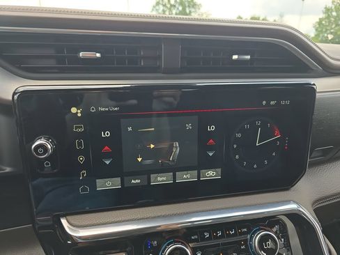 Certified 2023 GMC Sierra 1500 Denali AWD/4WD image 26