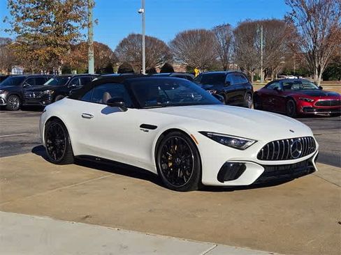 Used 2023 Mercedes-Benz SL 55 AMG 4MATIC image 3