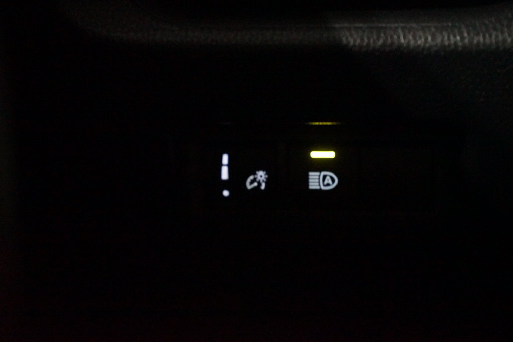 Certified 2025 Toyota RAV4 XLE FWD image 24