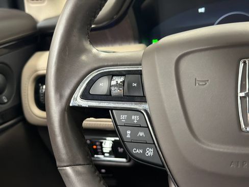 Certified 2022 Lincoln Nautilus Reserve AWD/4WD image 22