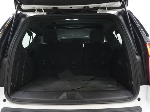 Used 2023 Chevrolet Suburban LS w/ Max Trailering Package AWD/4WD image 18