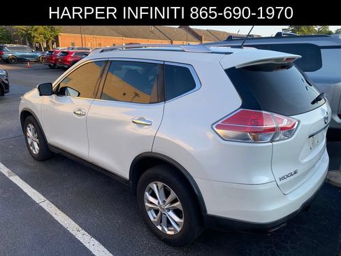 Used 2016 Nissan Rogue SV w/ SV Premium Package AWD/4WD image 2