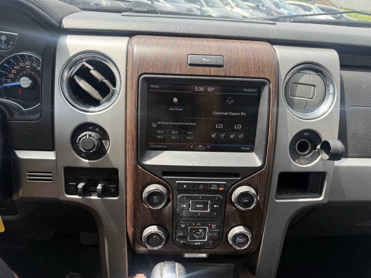 Used 2014 Ford F150 Lariat w/ Lariat Chrome Package RWD image 23