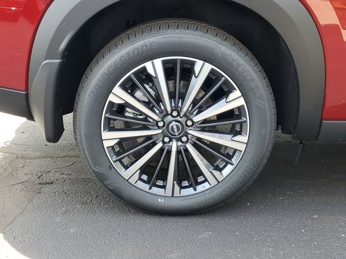 New 2026 Nissan Pathfinder Platinum AWD/4WD image 34