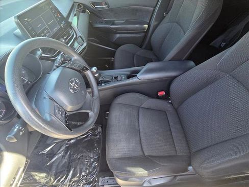 Certified 2019 Toyota C-HR LE image 14