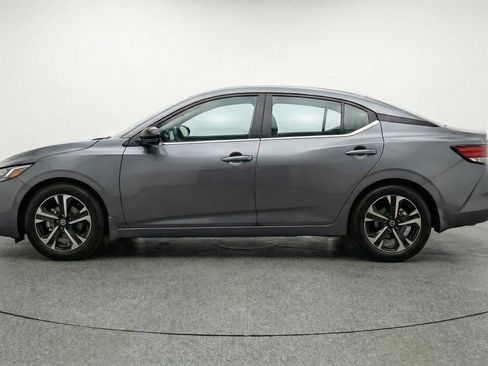 Used 2025 Nissan Sentra SV image 5