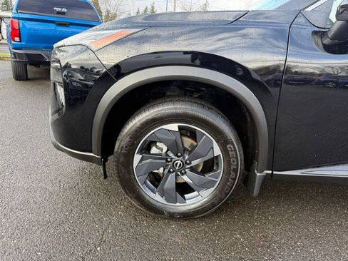 Certified 2024 Nissan Rogue SV w/ SV Premium Package image 11