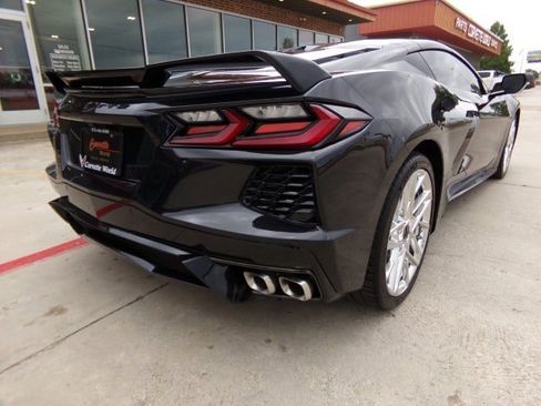 Used 2024 Chevrolet Corvette Stingray Premium Cpe w/ Z51 Performance Package RWD image 5