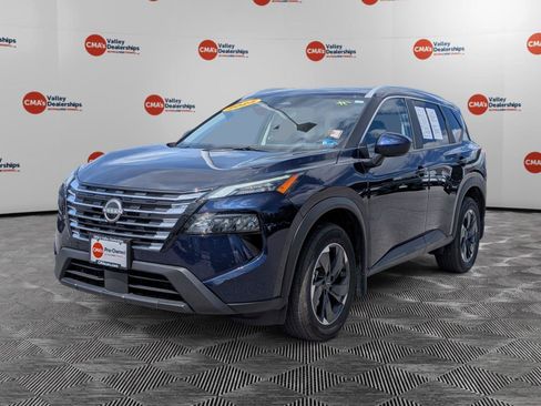 Used 2025 Nissan Rogue SV w/ SV Premium Package AWD/4WD image 1