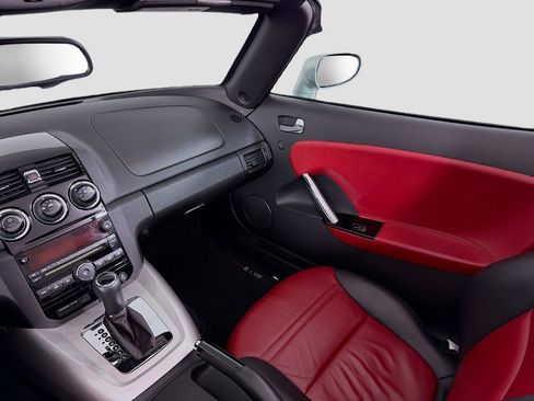 Used 2007 Saturn Sky Red Line RWD image 30
