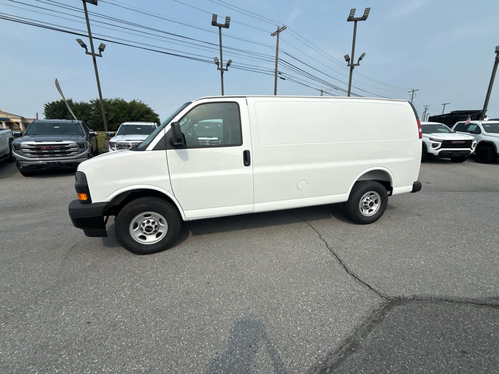 New 2026 GMC Savana 2500 w/ Driver Convenience Package RWD image 5