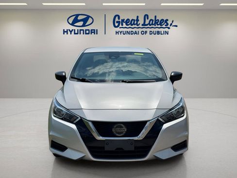 Used 2020 Nissan Versa S FWD image 7