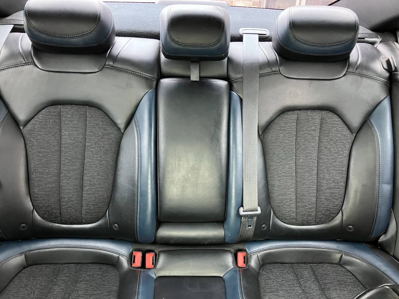 Used 2015 Chrysler 200 S w/ Navigation & Sound Group I FWD image 20