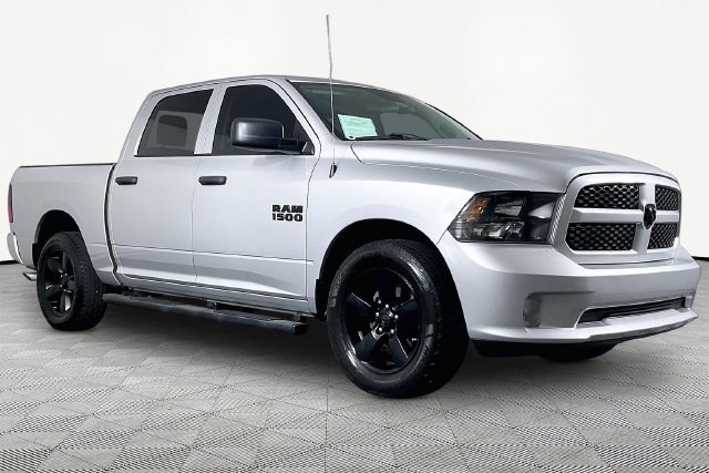 Used 2018 RAM 1500 Express w/ Express Value Package RWD image 3