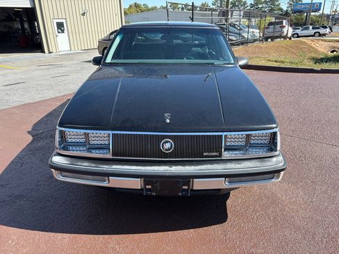 Used 1986 Buick Electra Park Avenue image 3