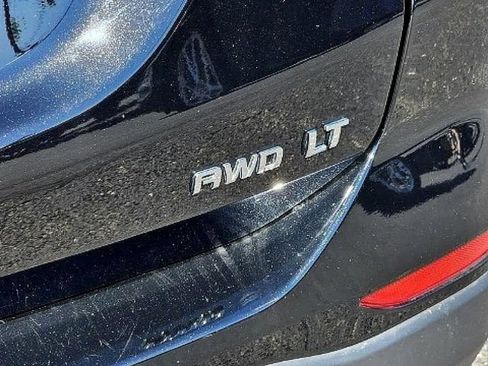 Used 2022 Chevrolet Equinox LT image 11