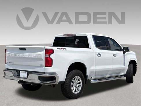 Used 2019 Chevrolet Silverado 1500 LTZ w/ LTZ Convenience Package AWD/4WD image 17