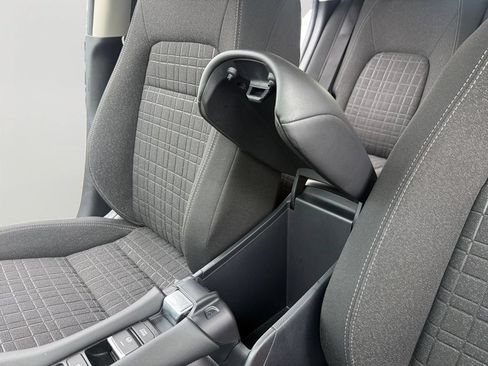 Certified 2024 Honda HR-V LX image 20